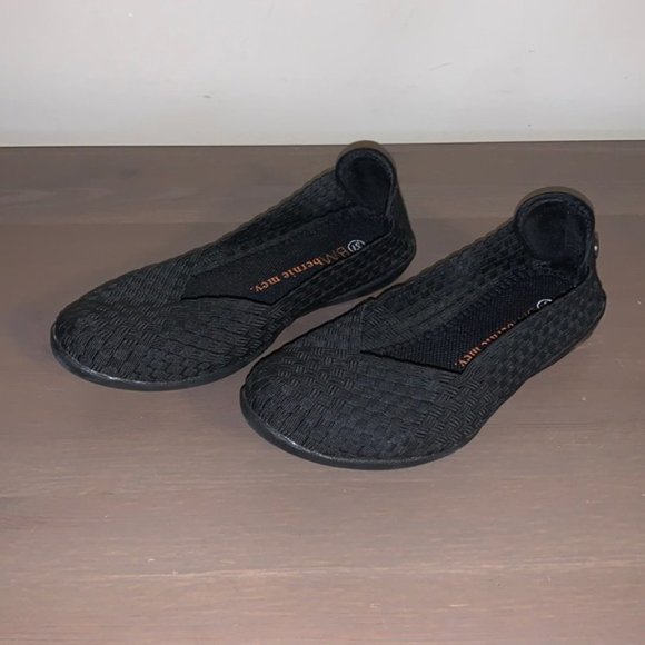 Bernie Mev Black Basket Weave Ballet Flats - Women's Size 37 - Picture 2 of 6